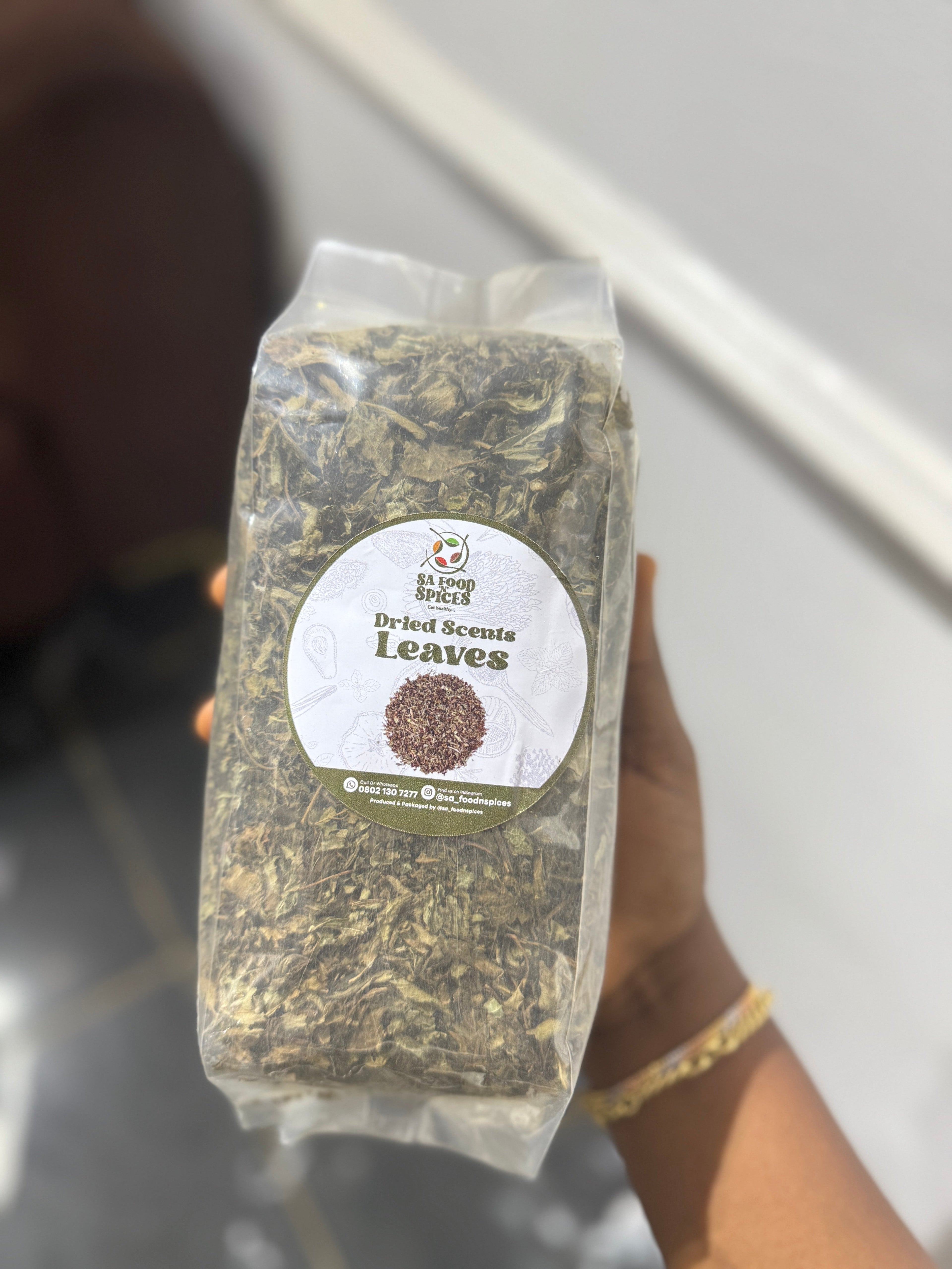 Dried scent leaves (100g)